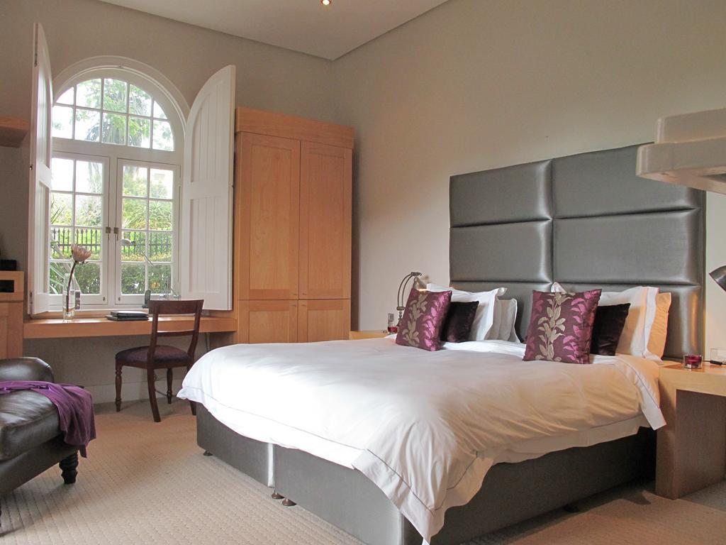 Four Rosmead Boutique Guesthouse Cape Town Dış mekan fotoğraf